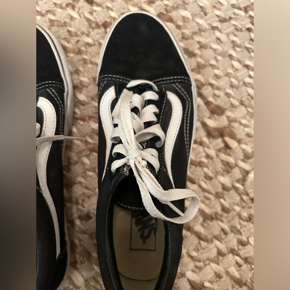 Old Skool Black & White Vans Lace-Up Sneakers/Shoes - Picture 5 of 14